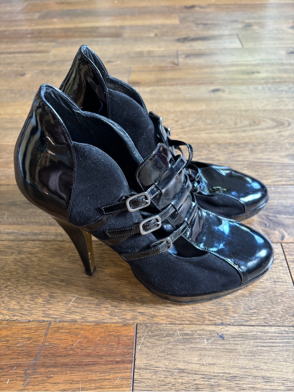 B.E.&D Made in Italy Black Patent & Suede Buckle Heels | Size 38 BE&D